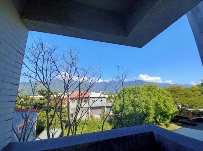 1 Bedroom Classic Triple room with balcony and with mountain view