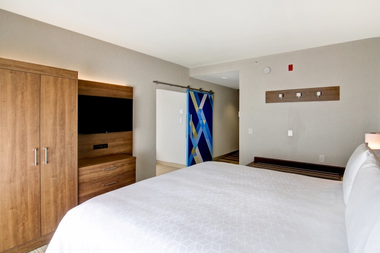 Holiday Inn Express & Suites Toronto - Markham photo 7