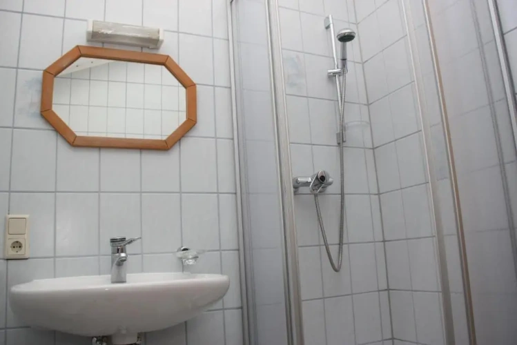 3 Bedrooms Apartment