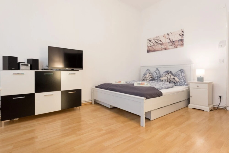 30 sqm Studio Near Danube