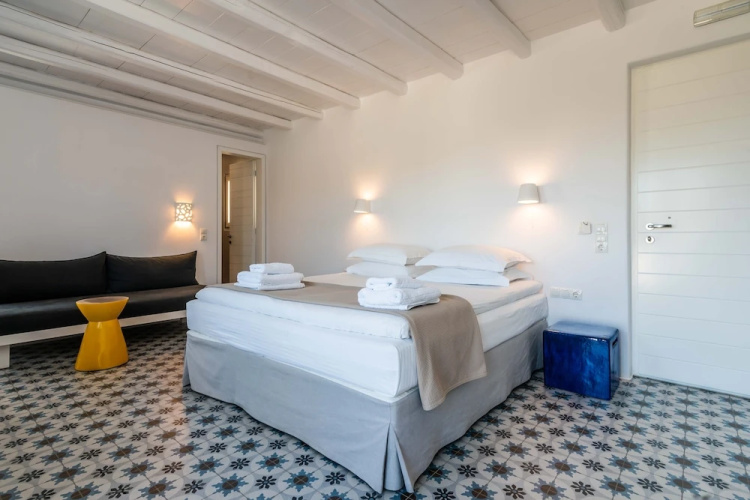 Milia Gi Suites