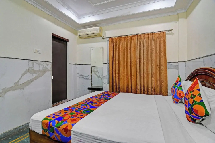 Fabhotel Step Inn I