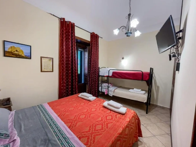 Standard Quadruple room