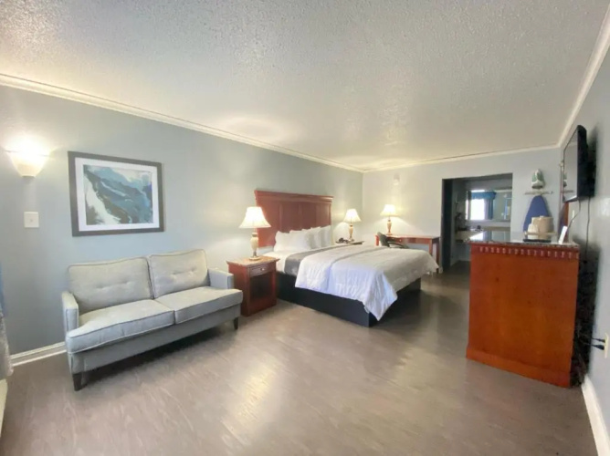 Antioch Quarters Inn and Suites