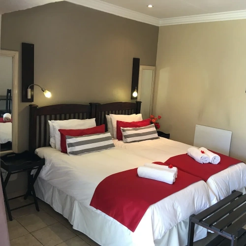 Standard Twin room with balcony