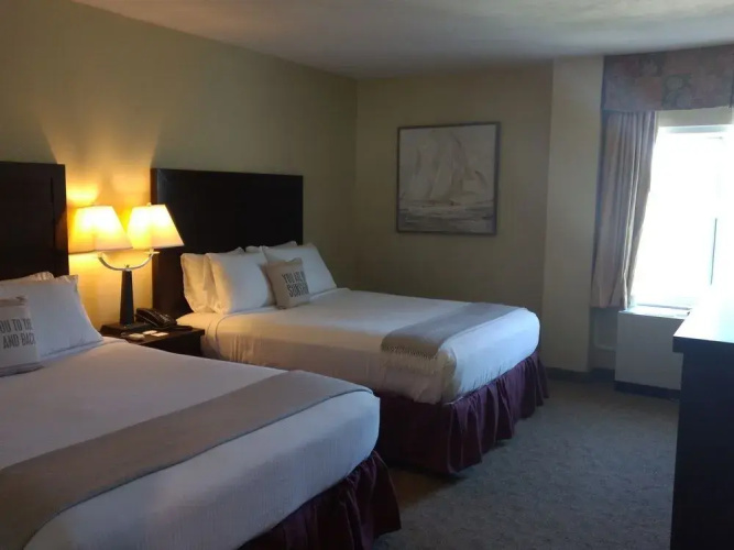 Ontario Place Hotel
