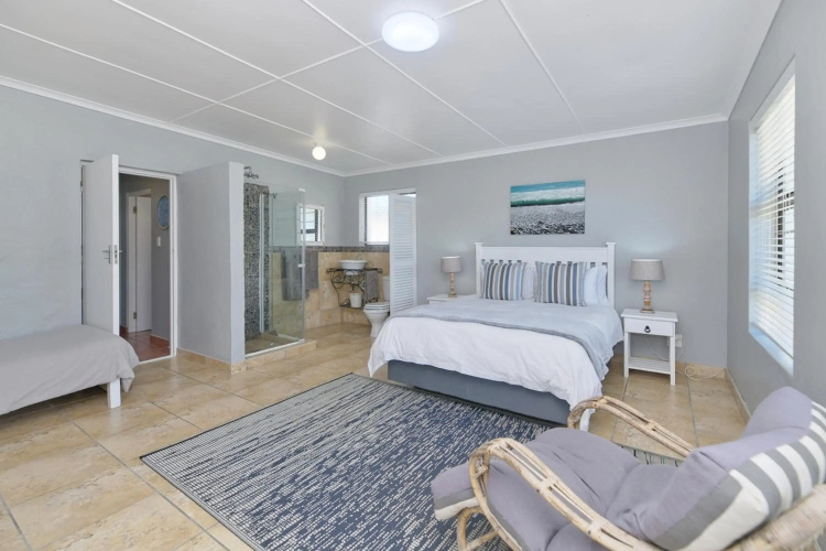 Struisbaai Holiday Home