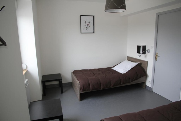 Standard Twin room with mountain view