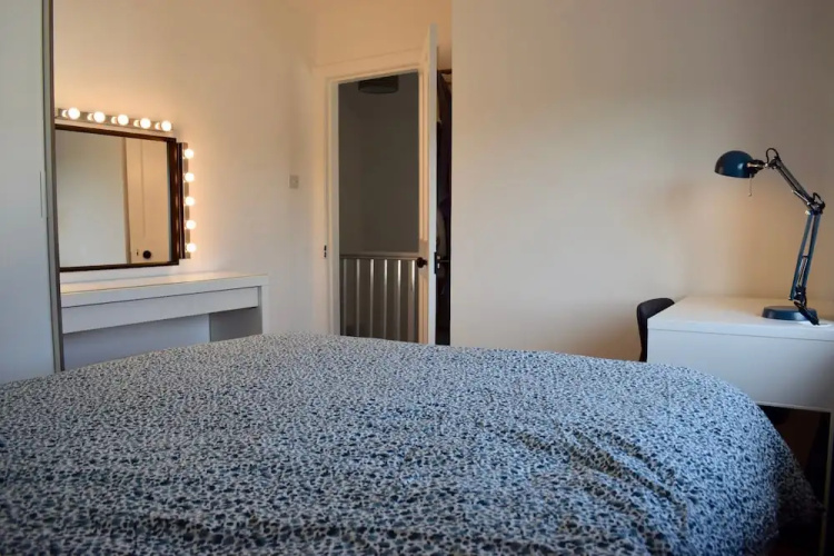 3 Bedroom Home Near The Botanics
