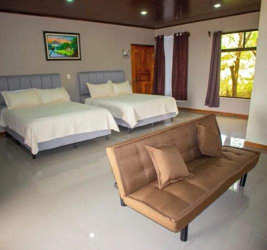 Almore Hotel