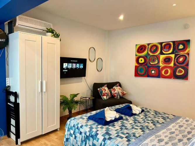 Begona Studio 221
