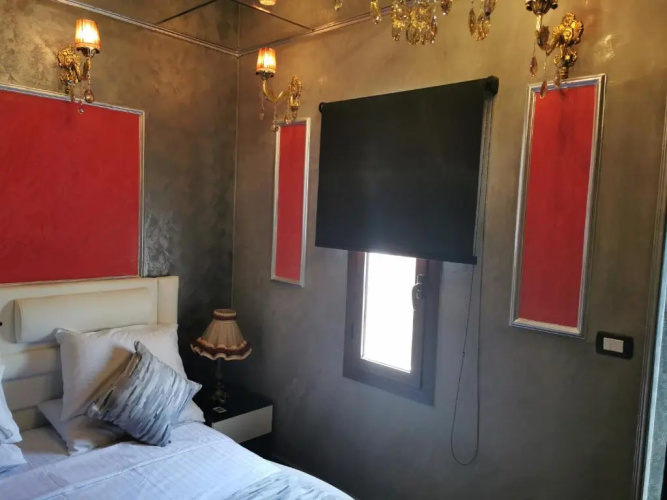 Chic Apartment 2