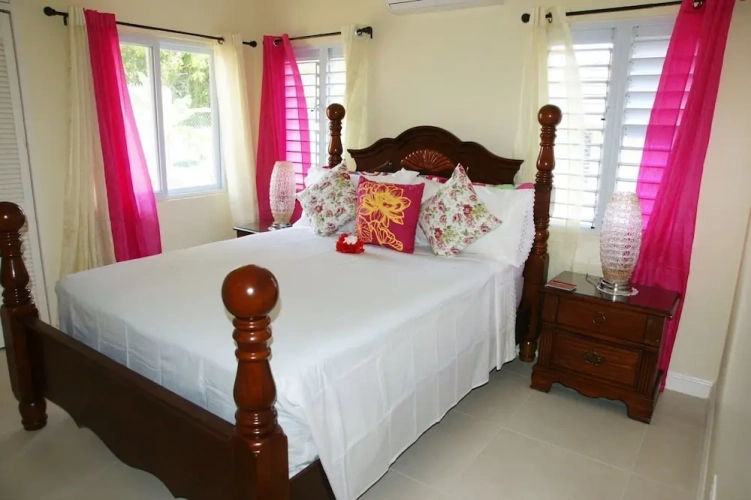 2 Bedrooms Family Villa with ocean view