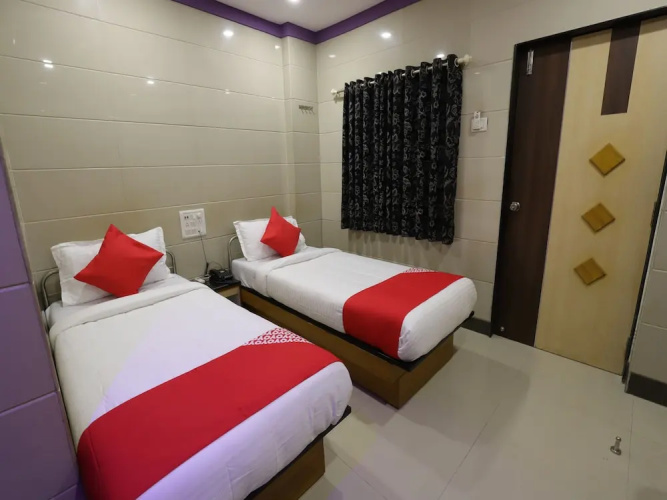 OYO 10697 Hotel Suraj Inn