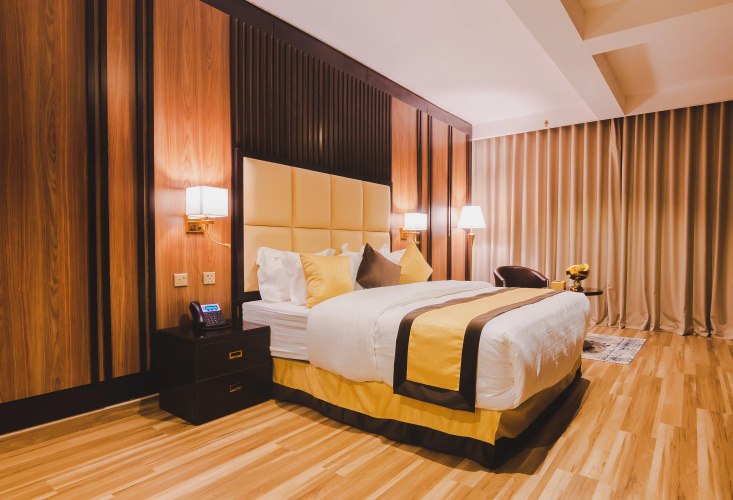 Golden Ship Hotel