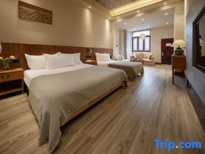 Standard Twin Family room