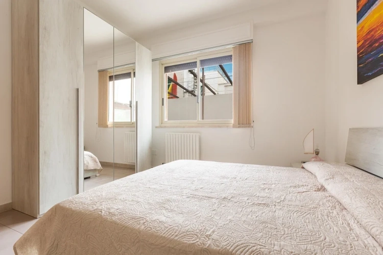 Single Apartment