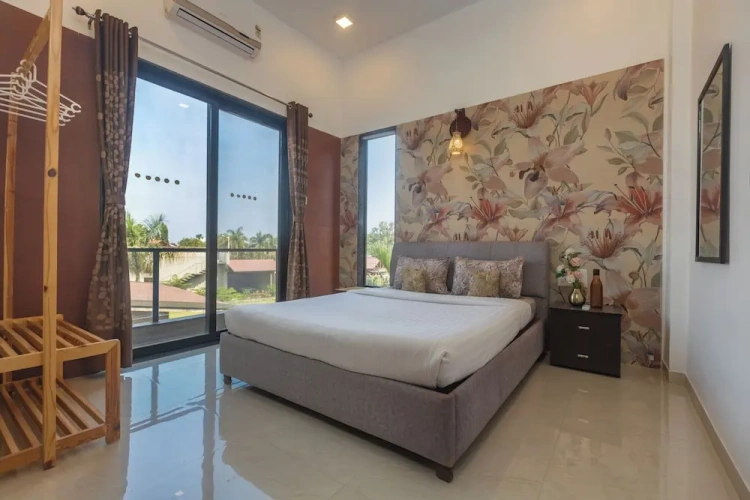 Family Villa with garden view