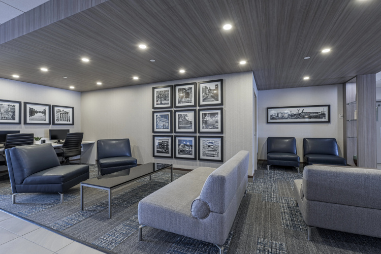 Holiday Inn Express & Suites Saint - Hyacinthe photo 16