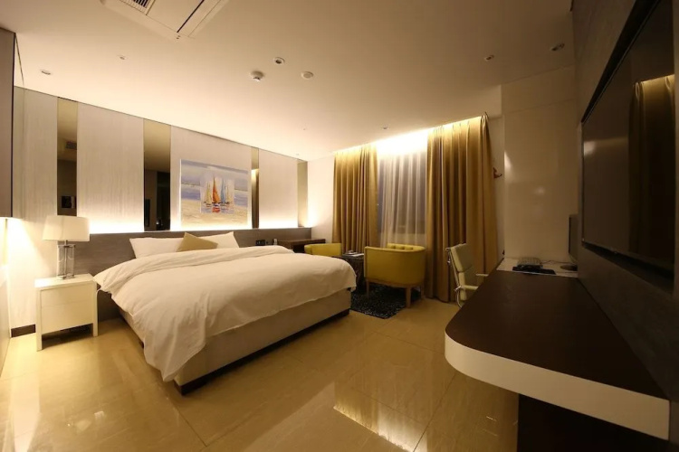 Guwol Hotel