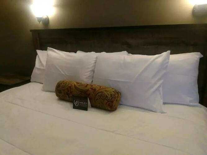The Stables Inn and Suites
