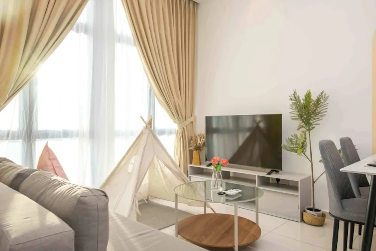 2 Bedrooms Apartment