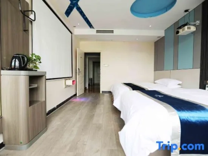 Standard Twin Family room