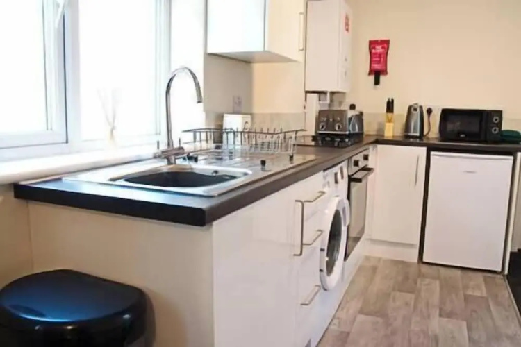 Host Stay Clacton Waves