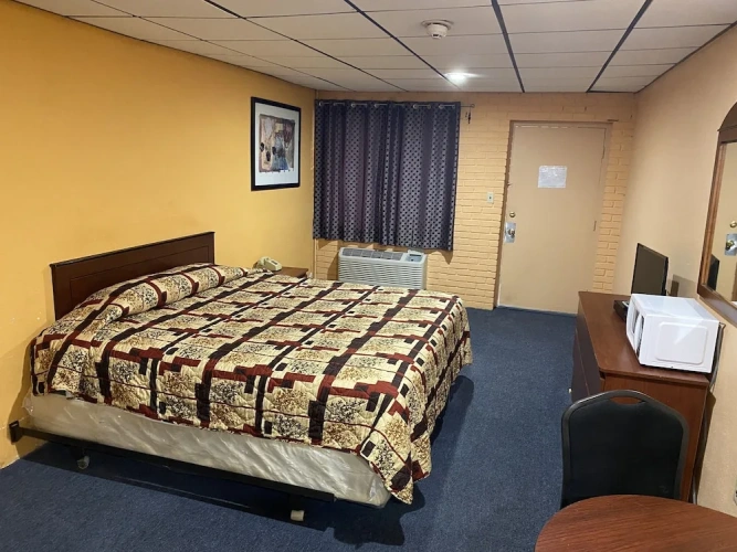 1 Bedroom Economy Single room
