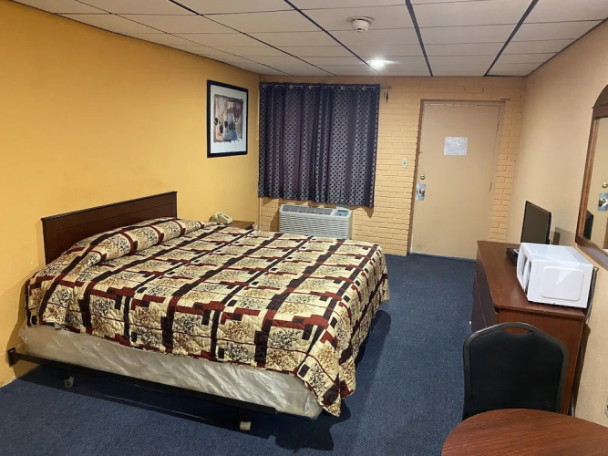 Deer Park Motor Inn