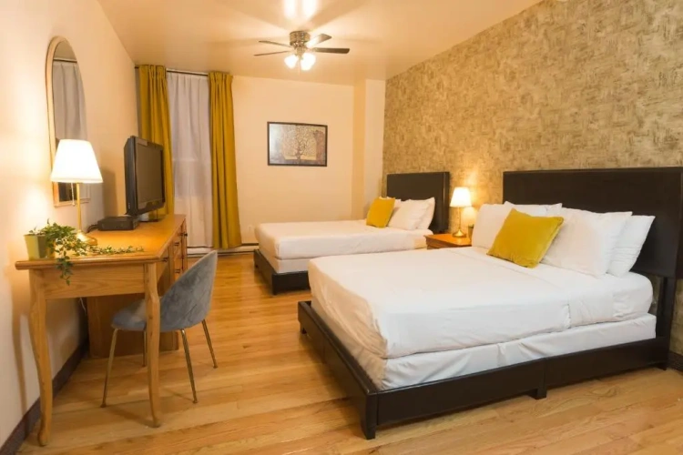 Standard Quadruple room