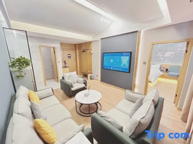 1 Bedroom Suite