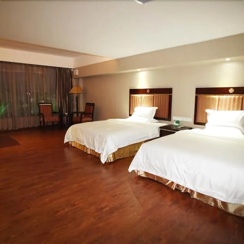 Longhu Island Hotel