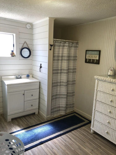 Castaway Cottage