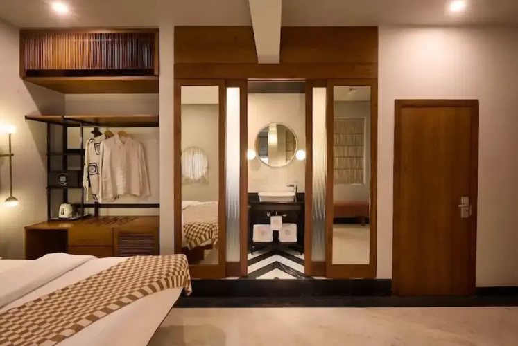 The Kin Hotel