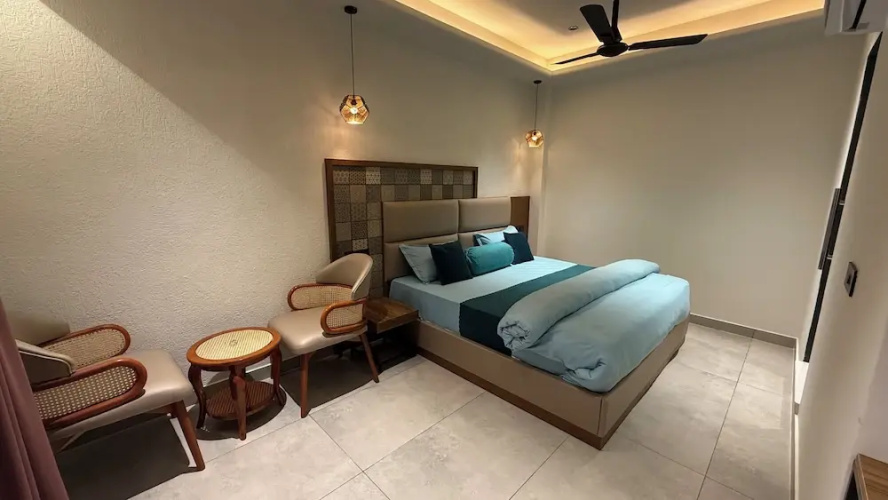 Yes Hotel By The Ganges