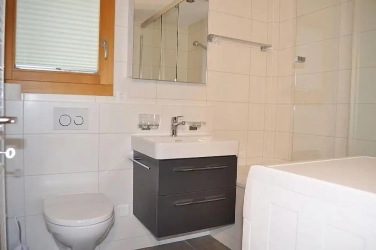 3 Bedrooms Apartment