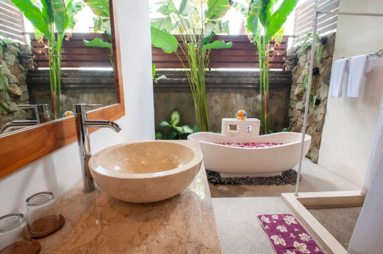 Flamboyant Villa Ubud