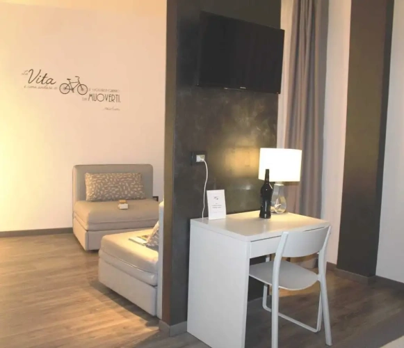 1 Bedroom Superior room with balcony and with city view