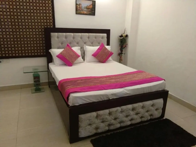 3 Bedrooms Apartment
