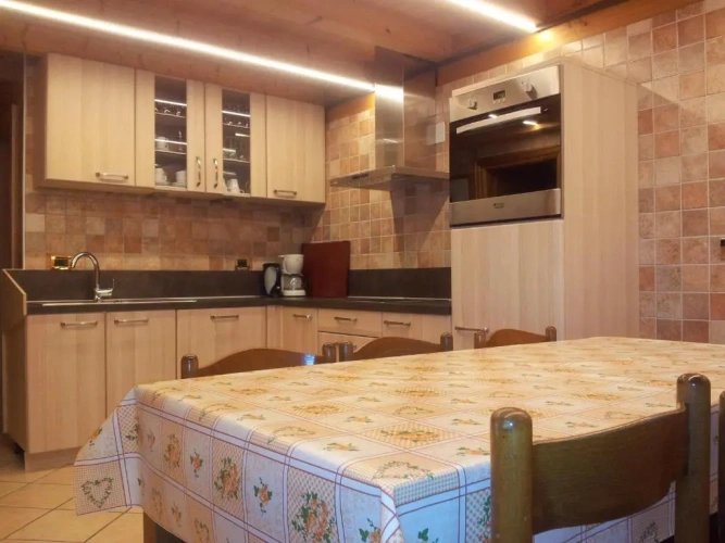 4 Bedrooms Apartment with balcony and with mountain view