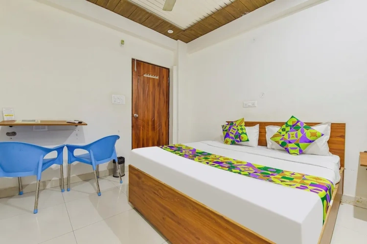 Deluxe Double room with city view