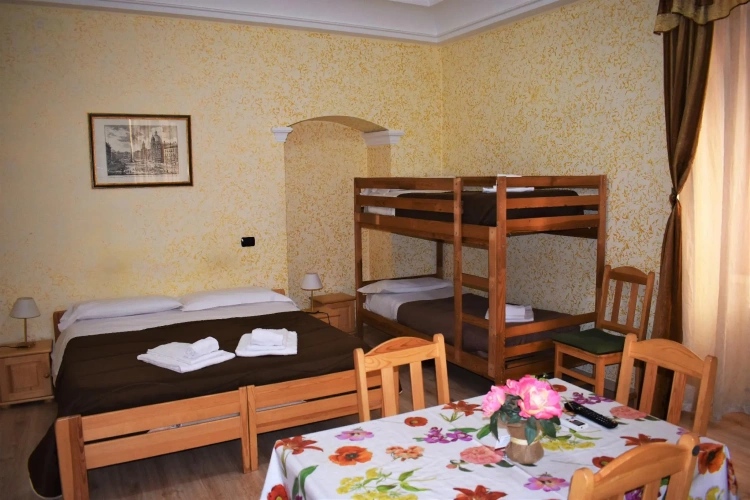 Standard Quadruple room