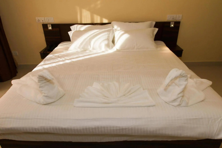 Night Inn