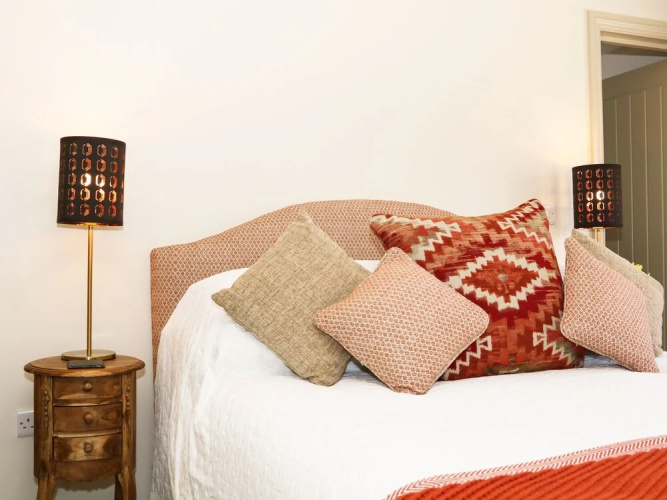 Rock House Lodge