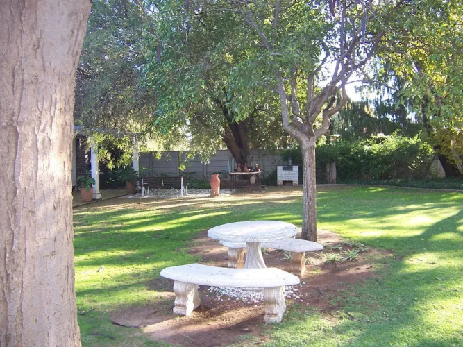 Simoni Guest House