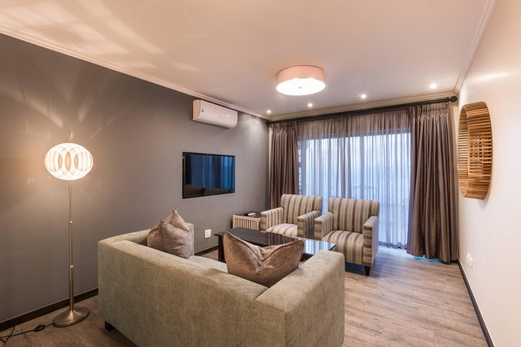 1 Bedroom Double Suite with balcony and with harbour view
