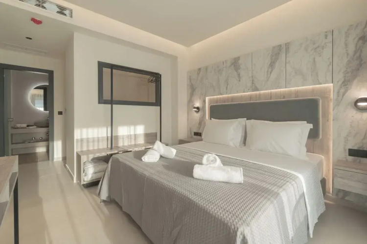 Alora Luxury Suites