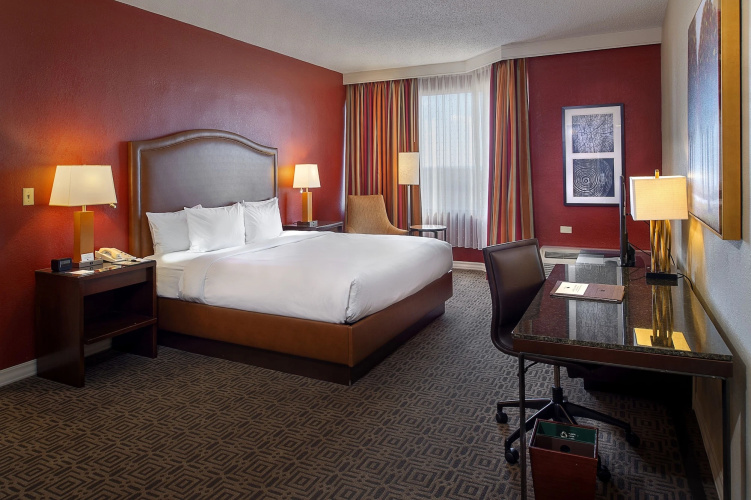 DoubleTree by Hilton Hotel St. Louis - Chesterfield