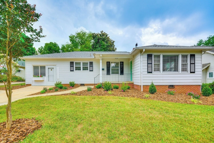 3 Bedrooms Cottage